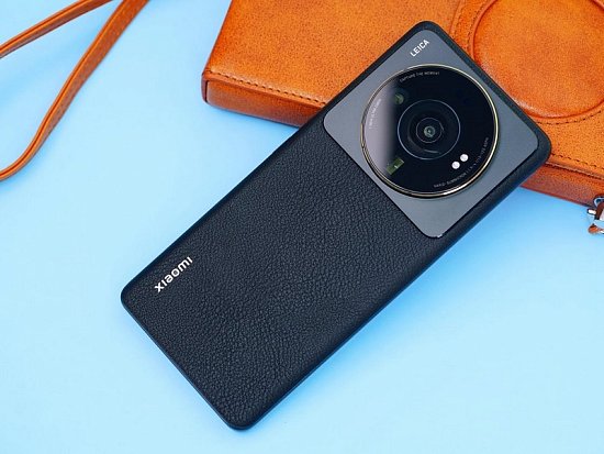 Основатель Xiaomi рассказал какие смартфоны предпочитает