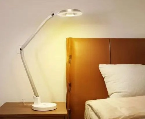 Лампа для чтения, защищающая зрение