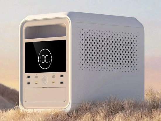 Большой аккумулятор для походов