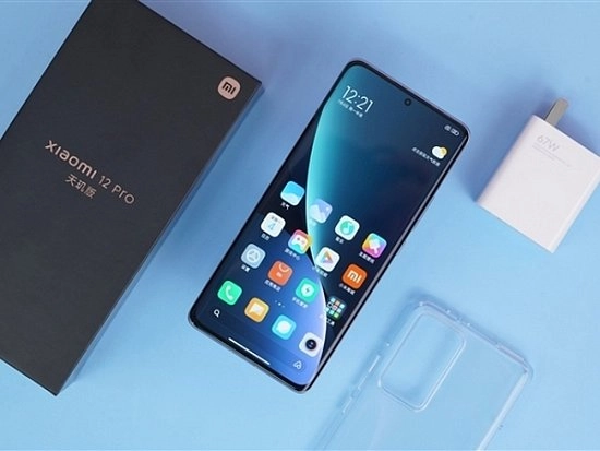 Xiaomi 12 Pro Dimensity Edition начали продавать в Китае