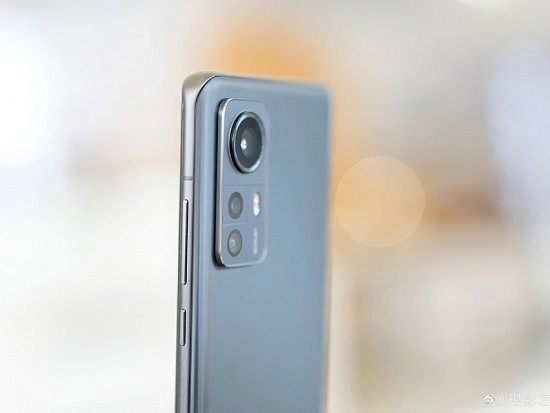 Xiaomi 12 и Xiaomi 12 Pro получили сертификацию на международном рынке