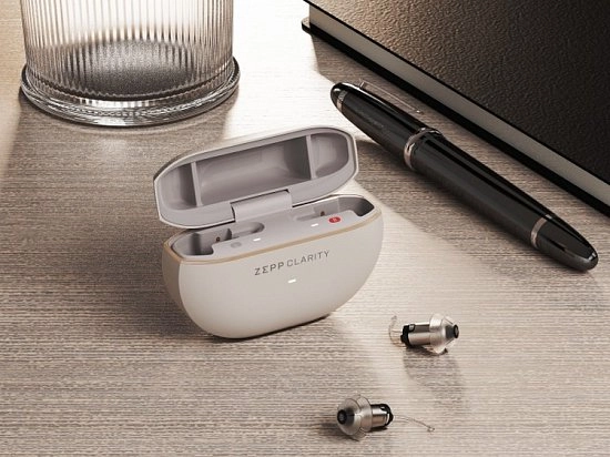 Amazfit показала компактный слуховой аппарат