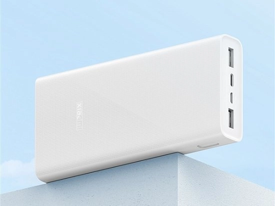Компания Xiaomi выпустила внешний аккумулятор емкостью 20000 мАч
