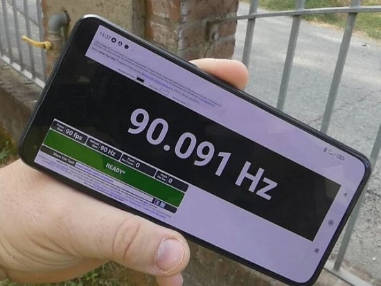 Частота обновления и частота дискретизации касания