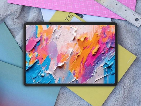 Планшет от TCL с уникальным экраном